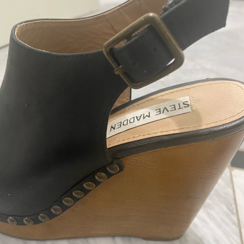 STEVE MADDEN BLACK LEATHER CLOGS SIZE 6 (USA)